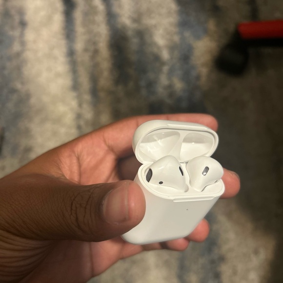 Airpods 2nd Gen